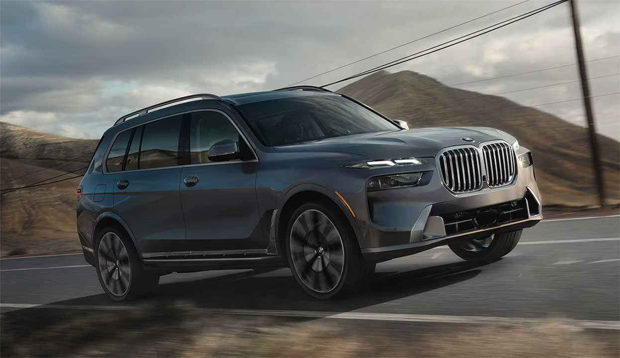 2025 BMW X7 in Laguna Beach