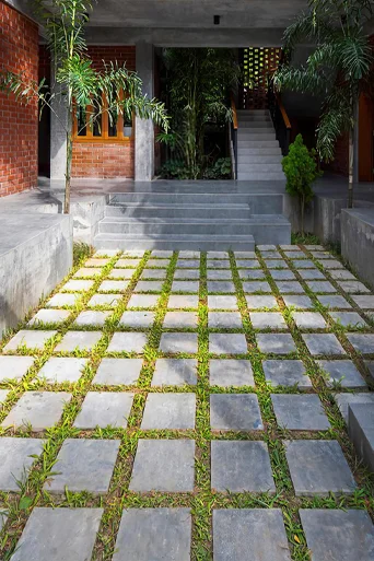 Contemporary walkway transition from backyard patio layout