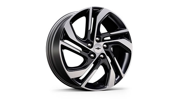 17" Machined-face aluminum wheels with carbon flash painted pockets