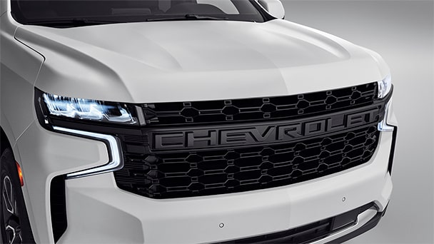 Black grille with Chevrolet lettering