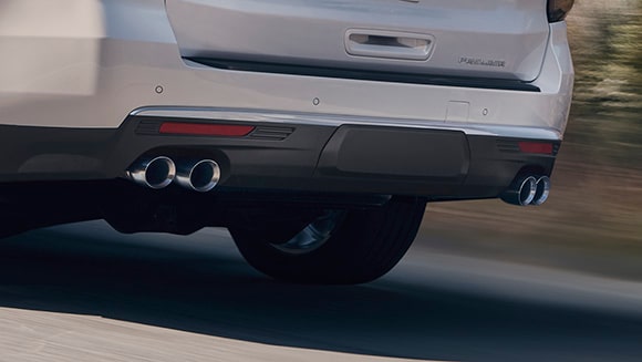 Dual-outlet exhaust