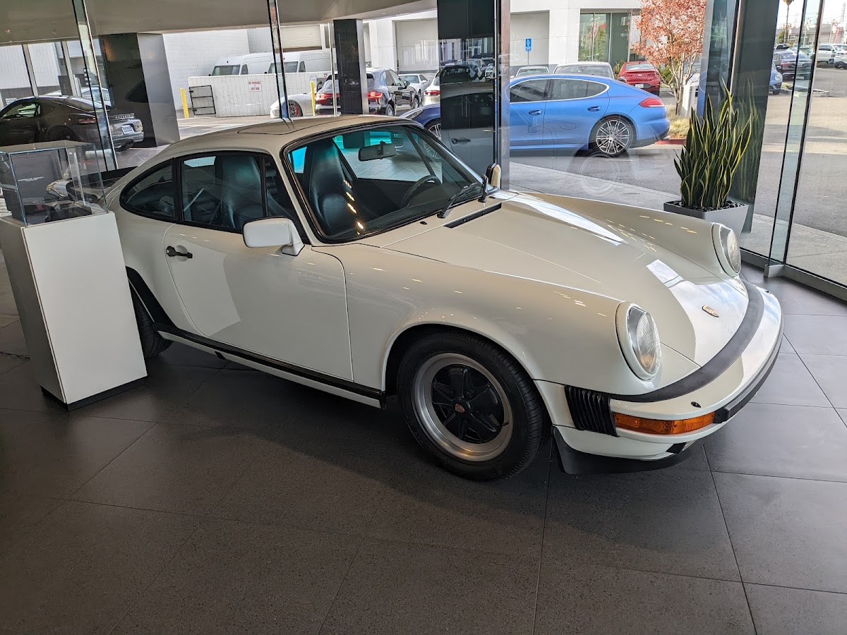 Porsche Fremont