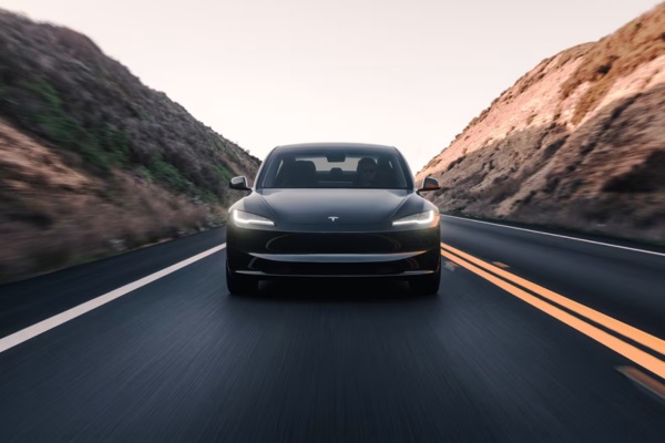 Tesla Sc Spec 2025 Tesla Model 3 Long Range 4dr Fastback Trim Specs Explained