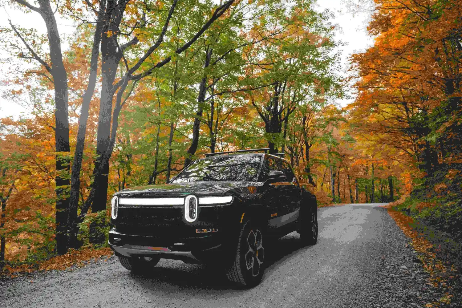 2026 Rivian R1S SUV Review, Pricing, and Specs | AutomartUSA.com