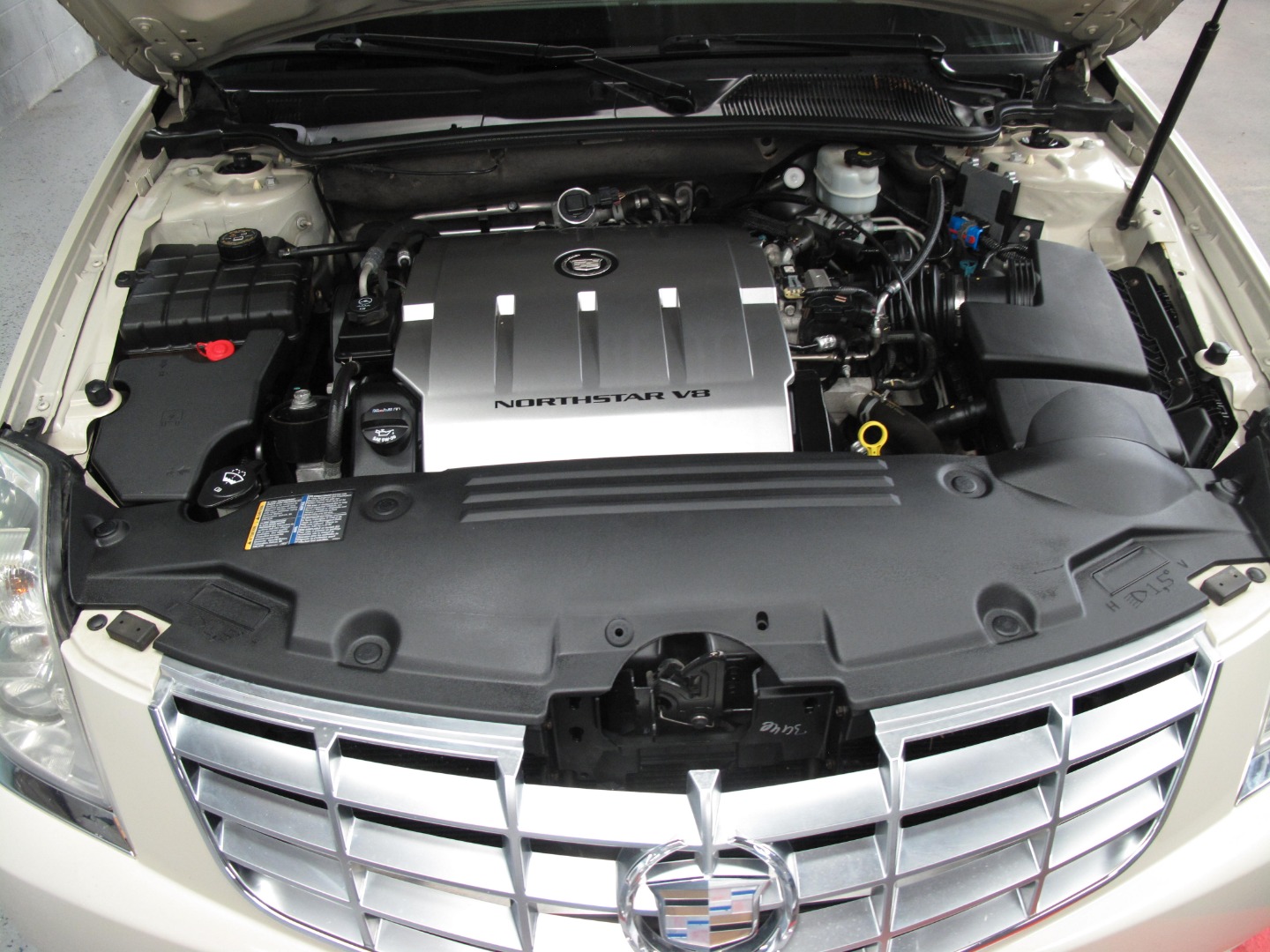 2010 Cadillac DTS Base - Photo 65