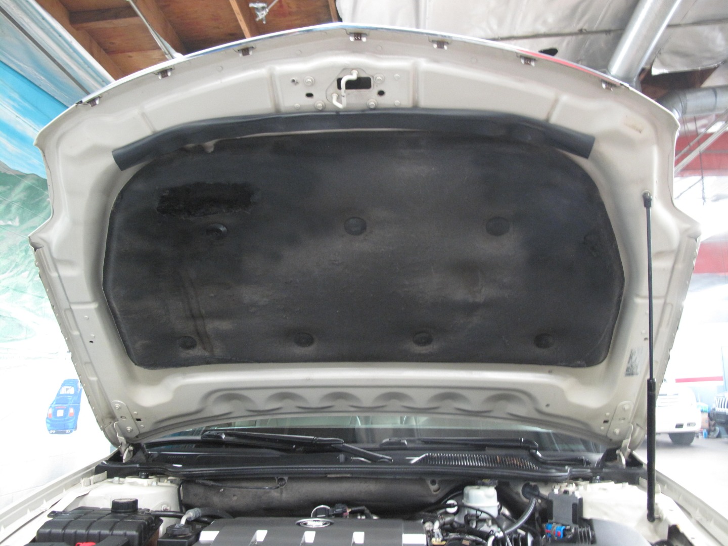 2010 Cadillac DTS Base - Photo 71