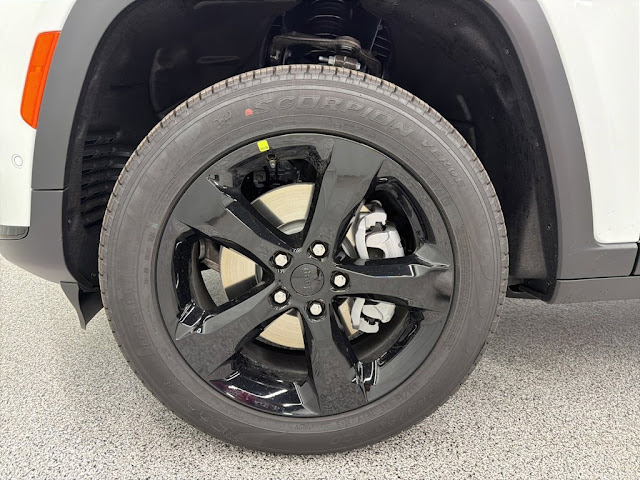 2025 Jeep Grand Cherokee L Limited - Photo 11