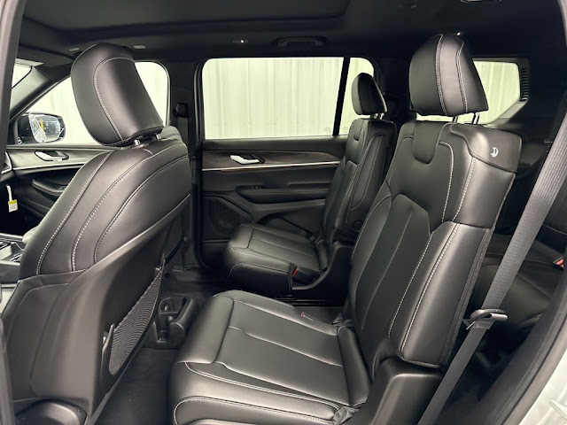 2025 Jeep Grand Cherokee L Limited - Photo 11