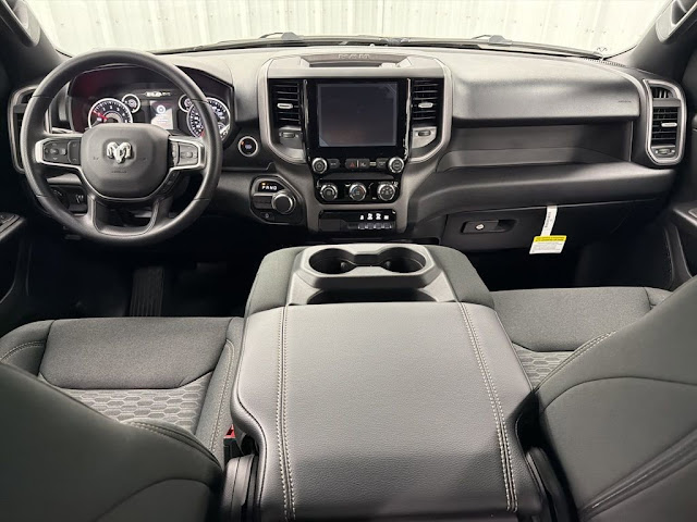 2026 RAM 1500 Express - Photo 14