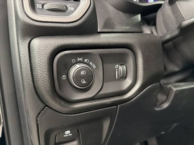 2026 RAM 1500 Express - Photo 17