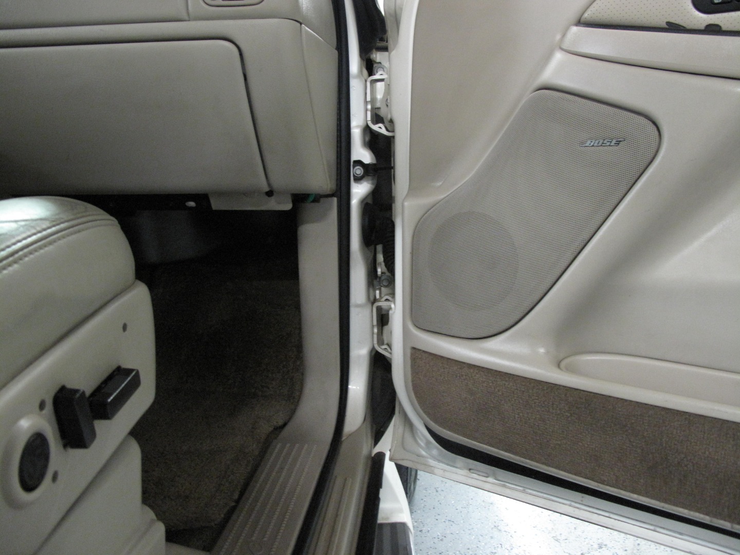 2003 Cadillac Escalade Base - Photo 90