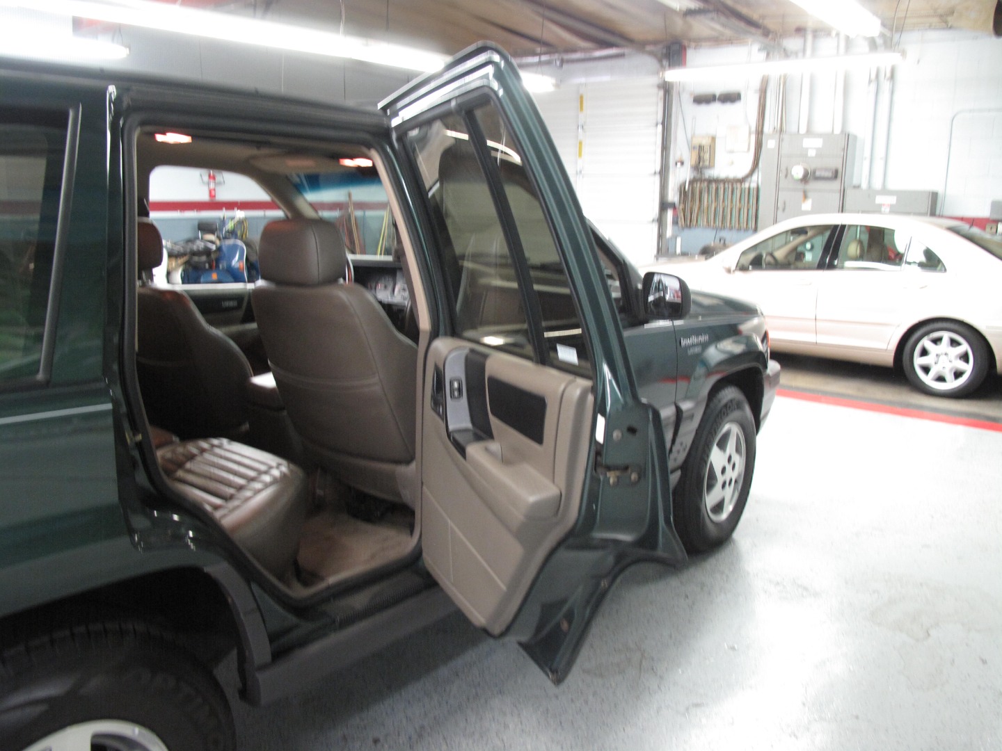 1994 Jeep Grand Cherokee LAREDO - Photo 80