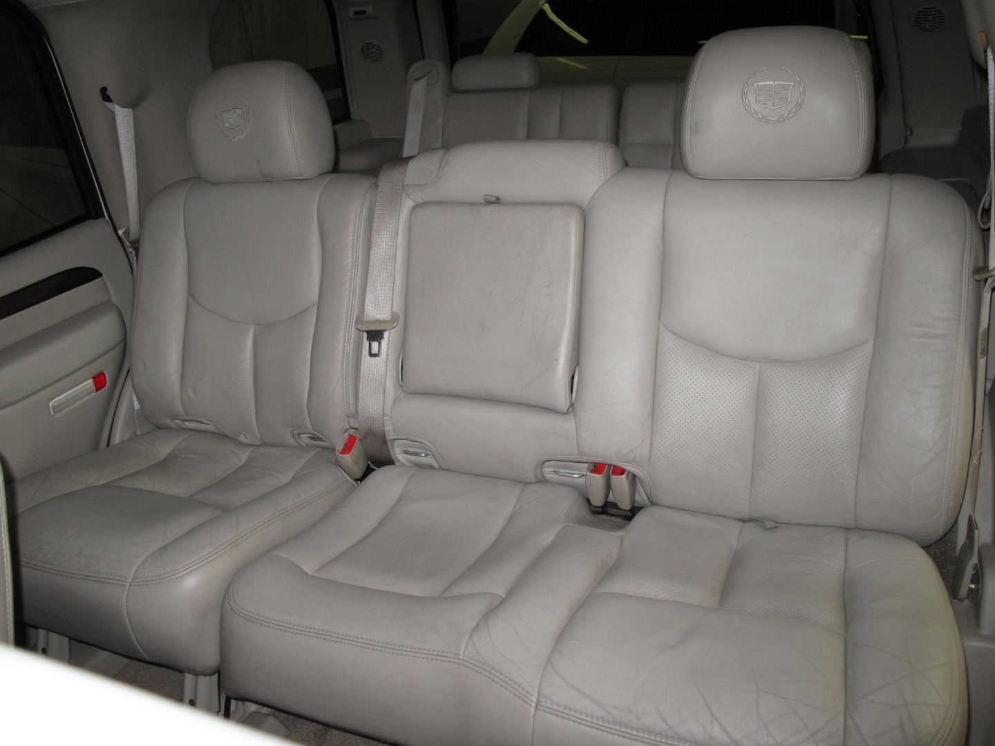 2003 Cadillac Escalade Base - Photo 29