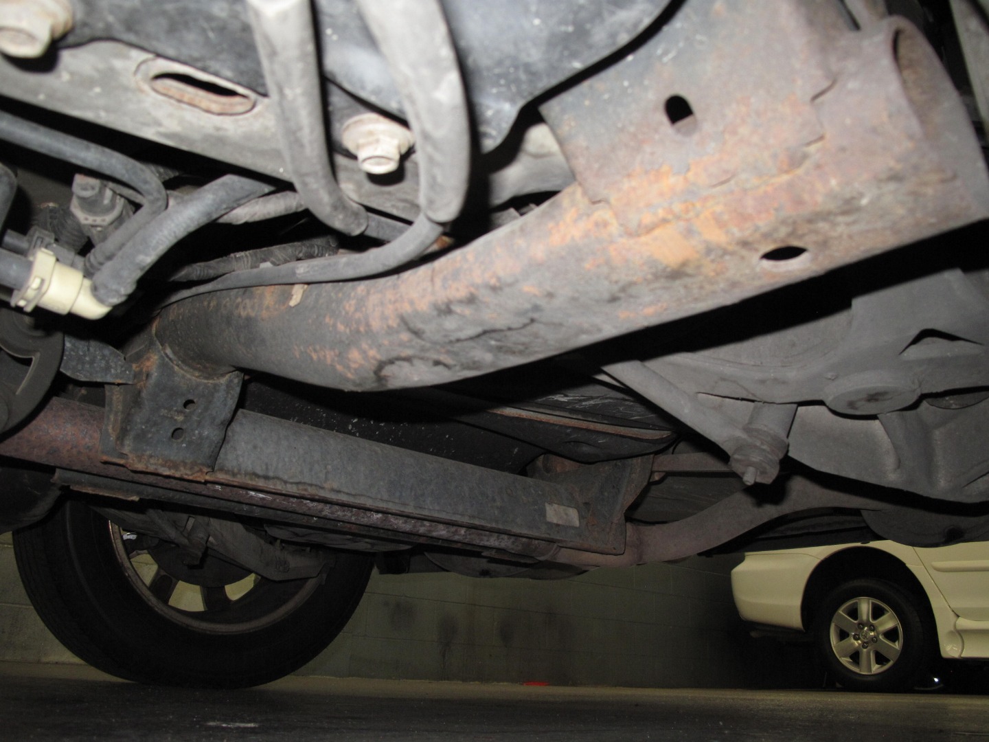 2010 Cadillac DTS Base - Photo 102