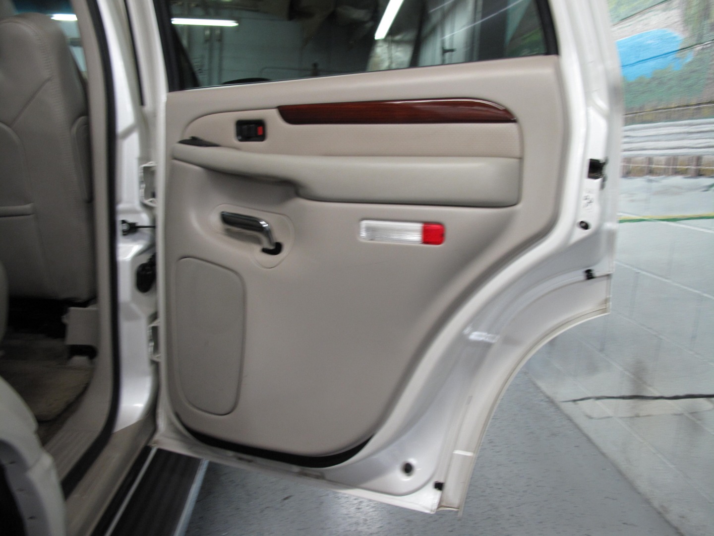 2003 Cadillac Escalade Base - Photo 18