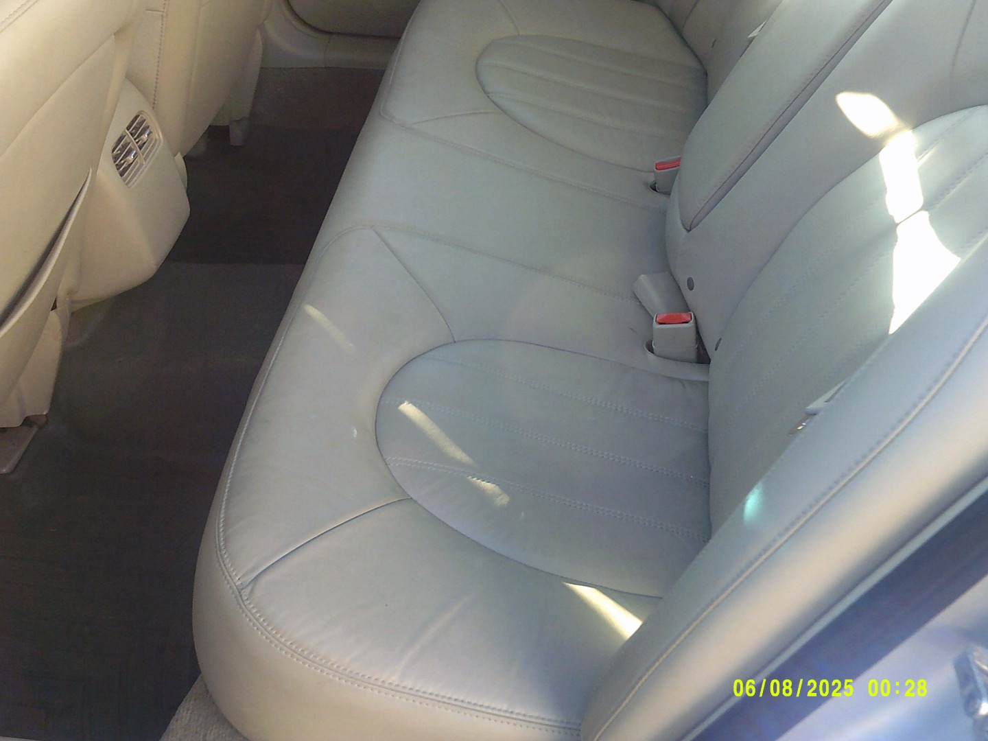 2011 Buick Lucerne CXL - Photo 6