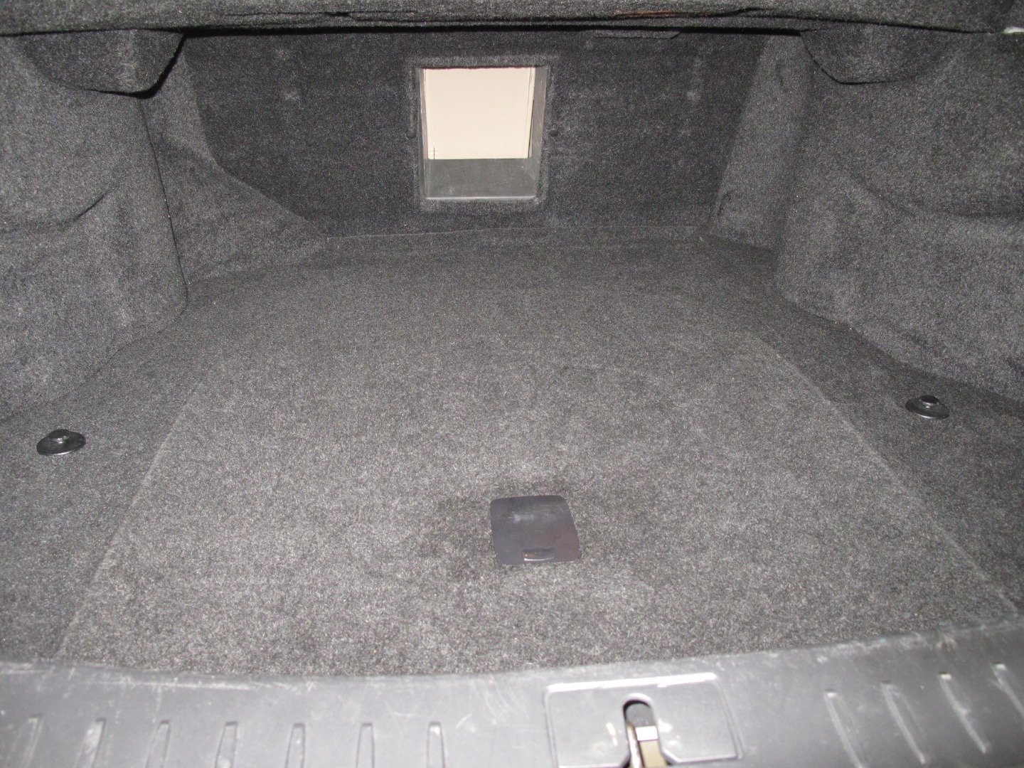 2010 Cadillac DTS Base - Photo 22