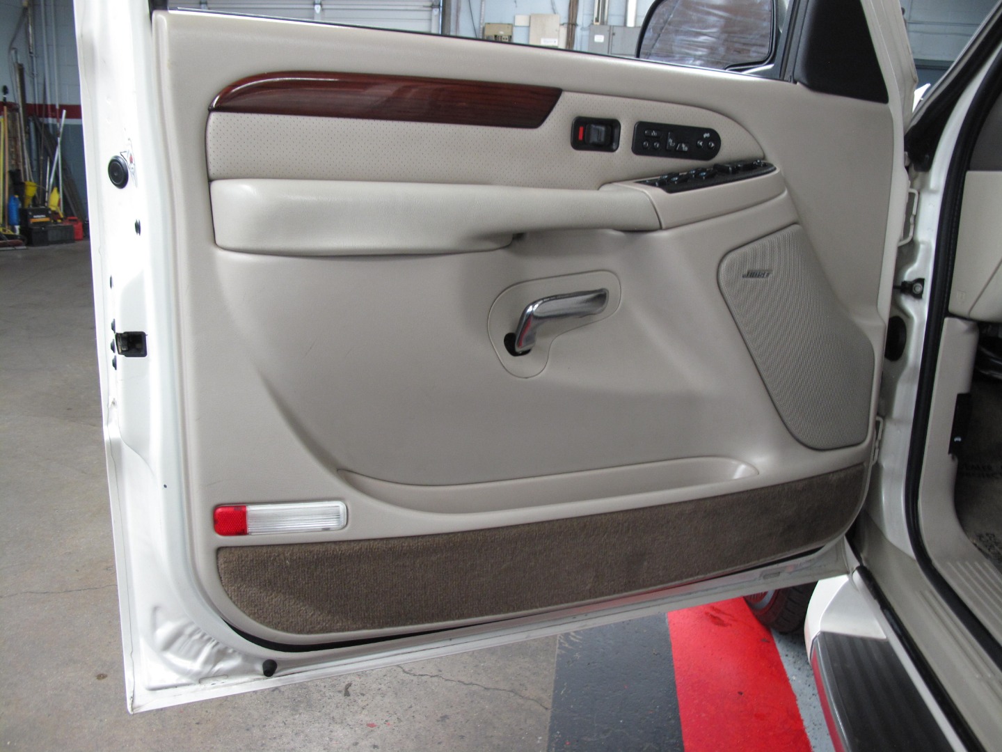 2003 Cadillac Escalade Base - Photo 6