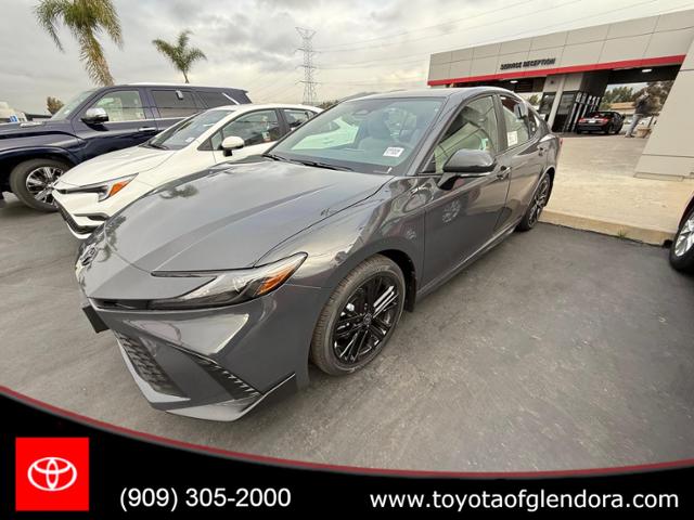 2025 Toyota Camry SE - Photo 1
