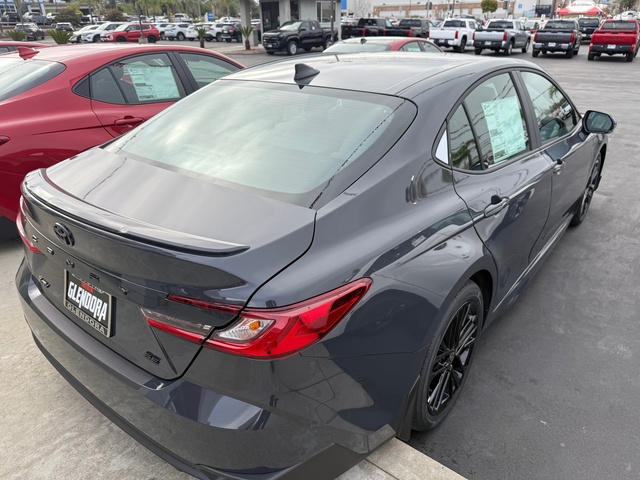 2025 Toyota Camry SE - Photo 3