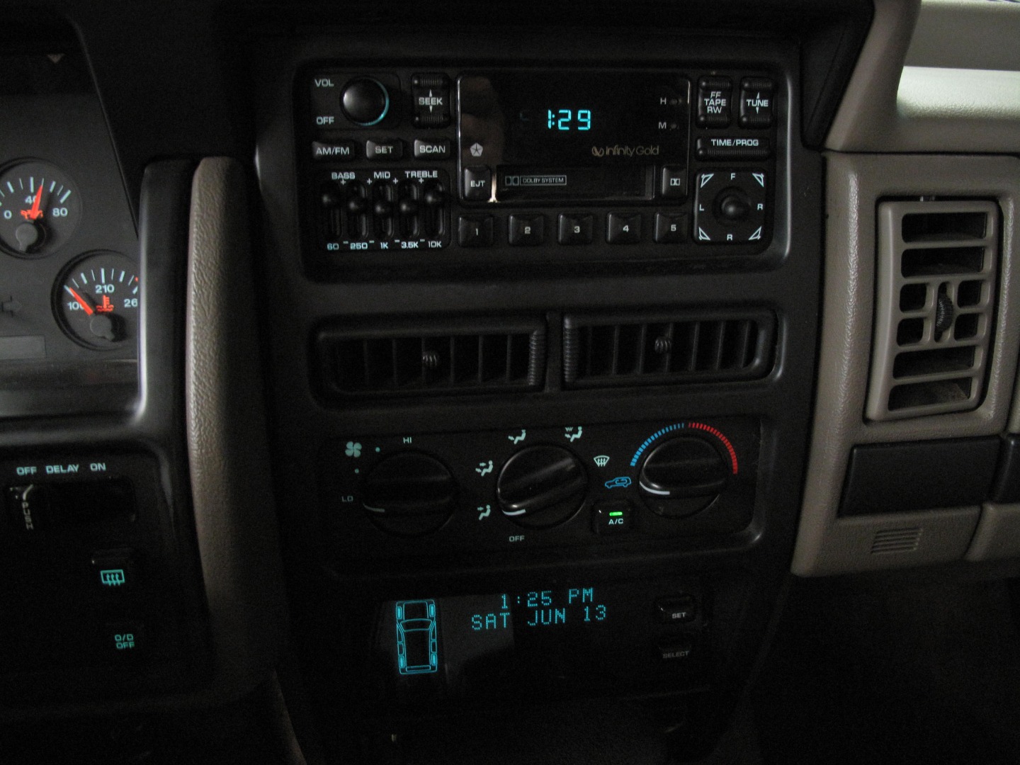 1994 Jeep Grand Cherokee LAREDO - Photo 43