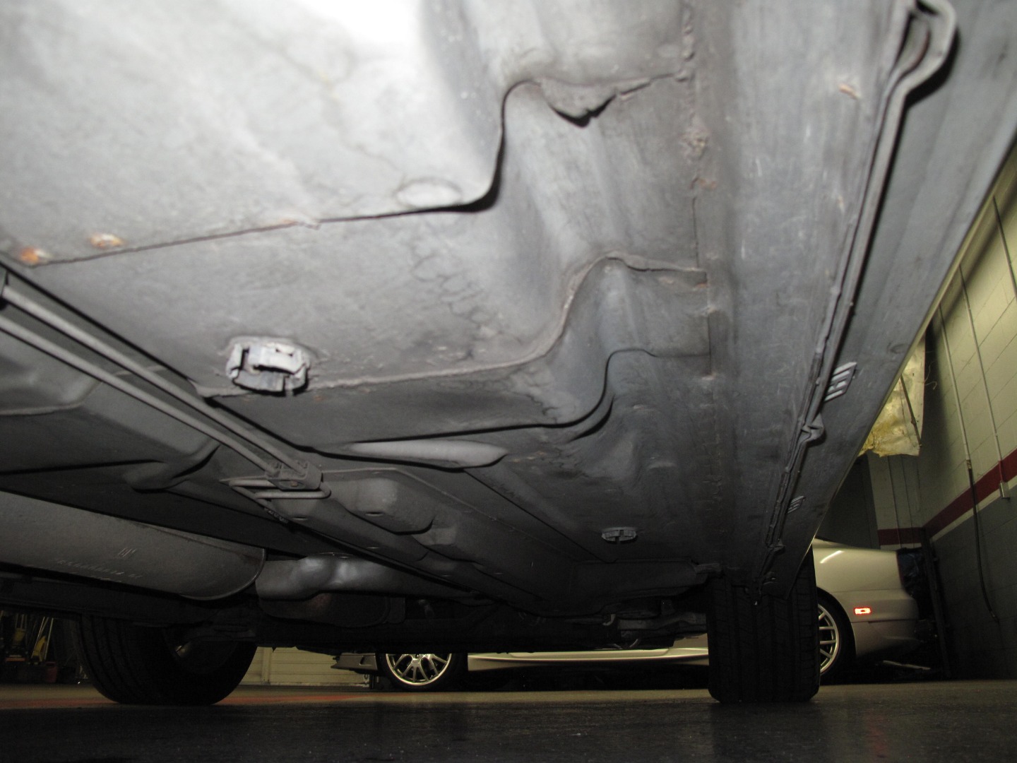 2010 Cadillac DTS Base - Photo 96