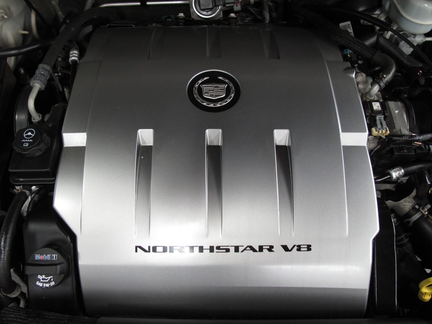 2010 Cadillac DTS Base - Photo 68