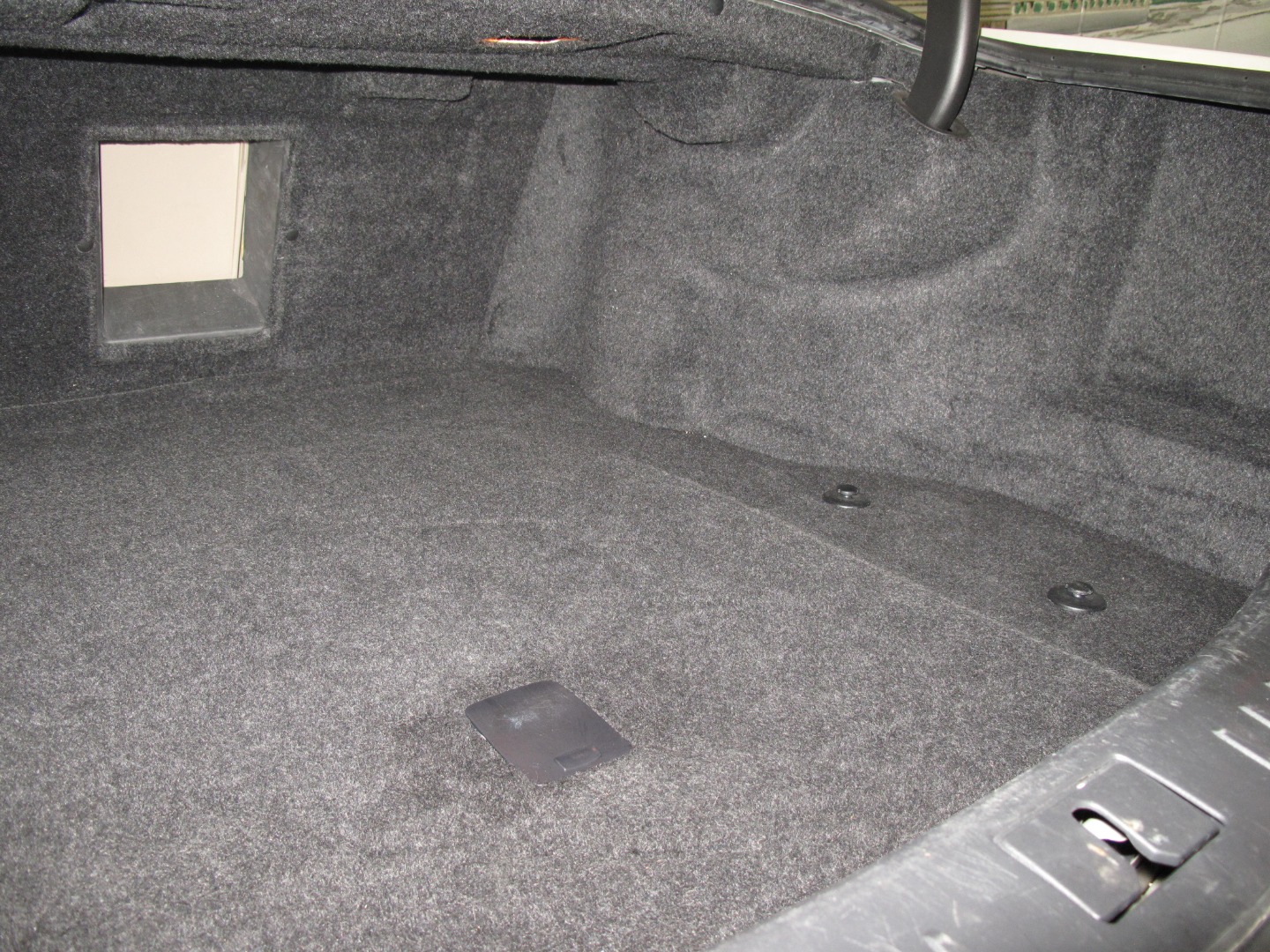 2010 Cadillac DTS Base - Photo 23
