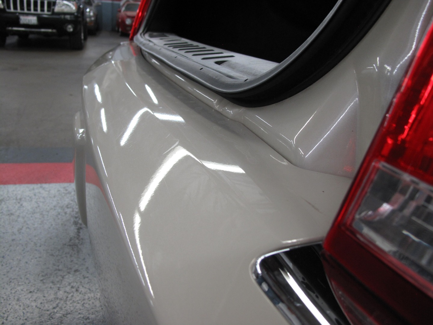 2010 Cadillac DTS Base - Photo 46