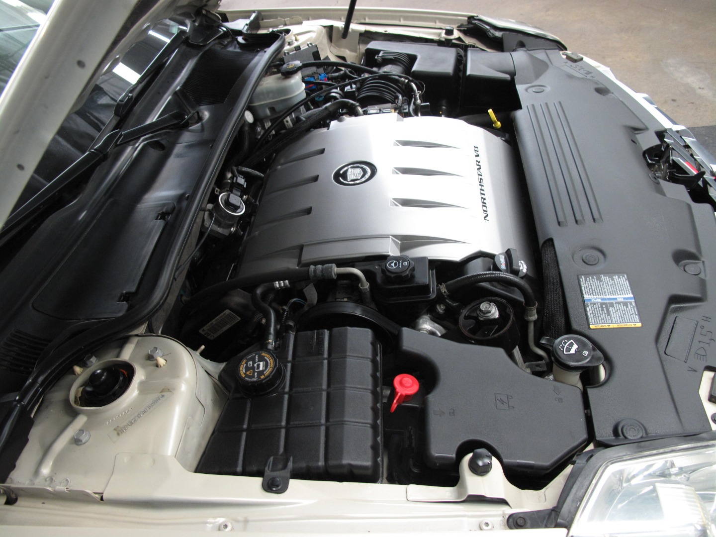 2010 Cadillac DTS Base - Photo 66