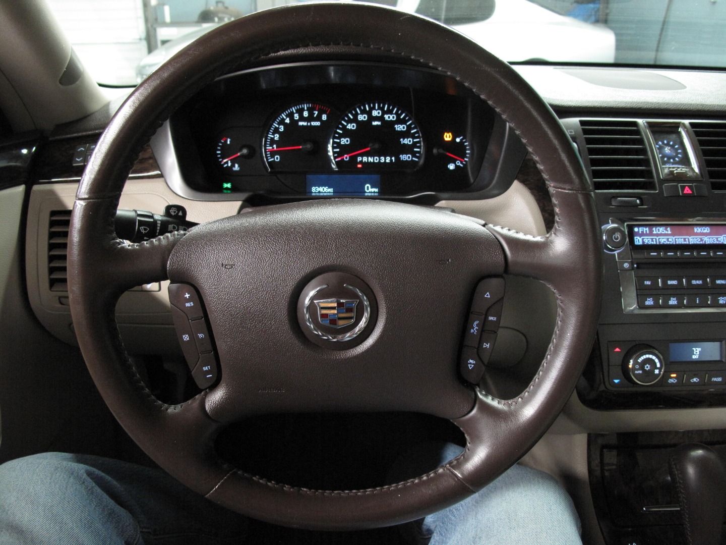 2010 Cadillac DTS Base - Photo 60