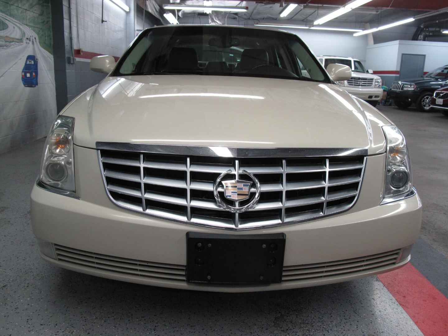 2010 Cadillac DTS Base - Photo 51