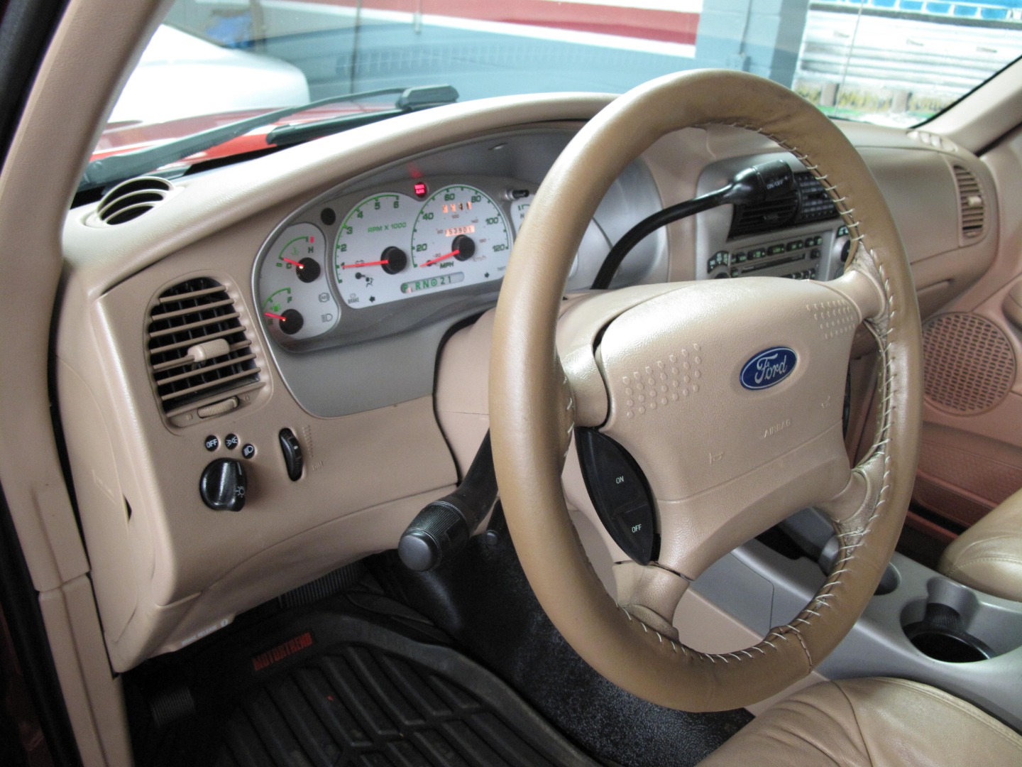 2002 Ford Explorer Sport Trac Base - Photo 50