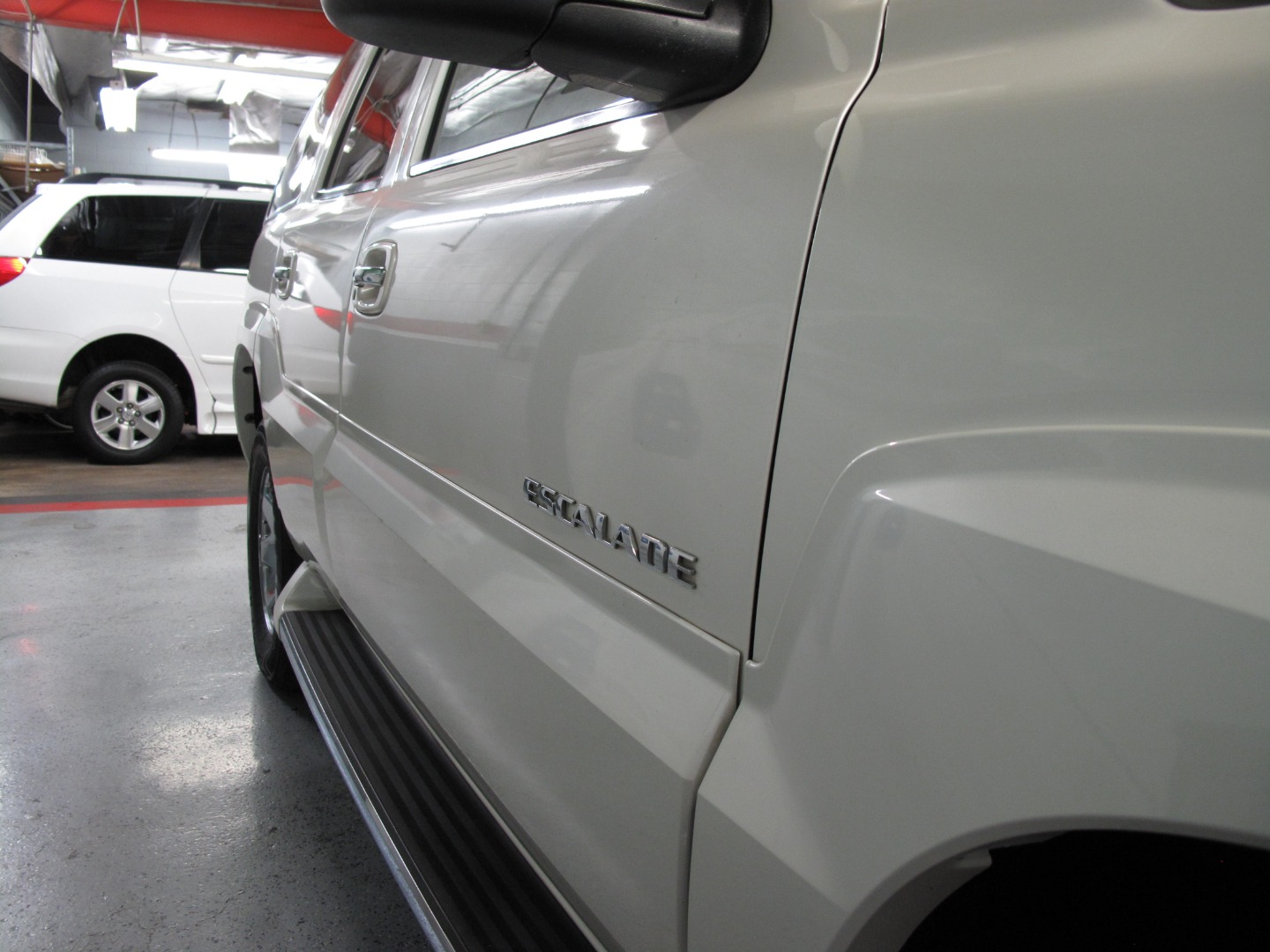 2003 Cadillac Escalade Base - Photo 9
