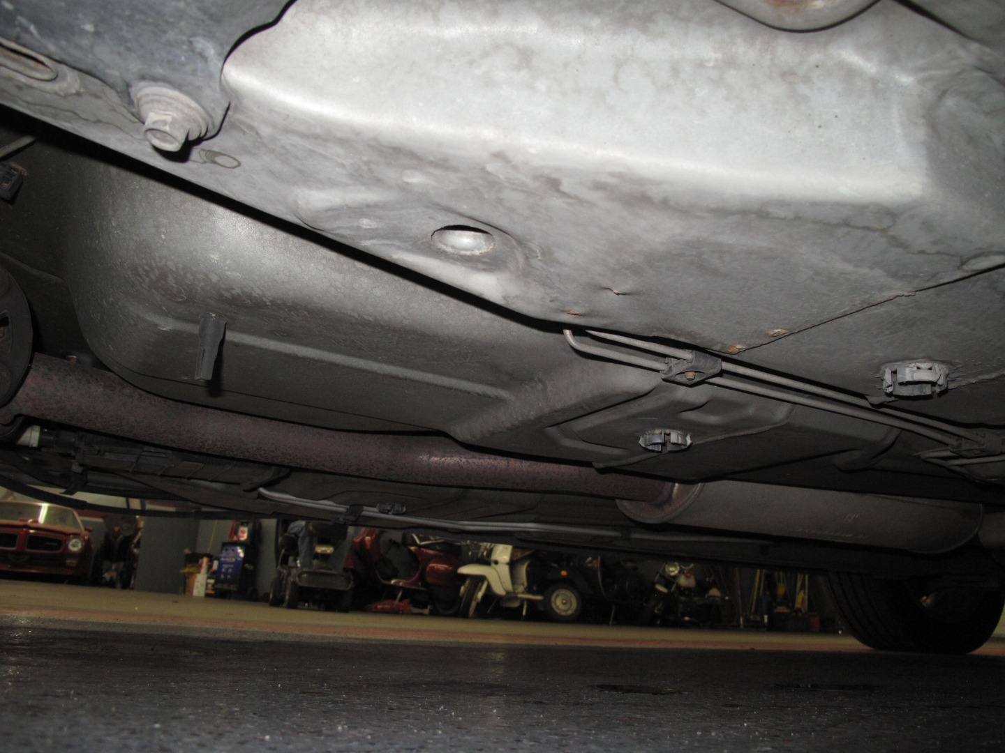 2010 Cadillac DTS Base - Photo 97