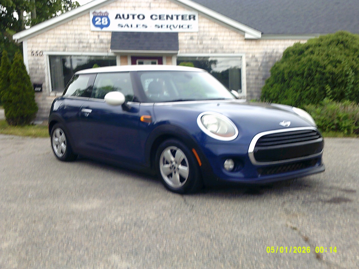 2015 MINI Cooper -'s photo